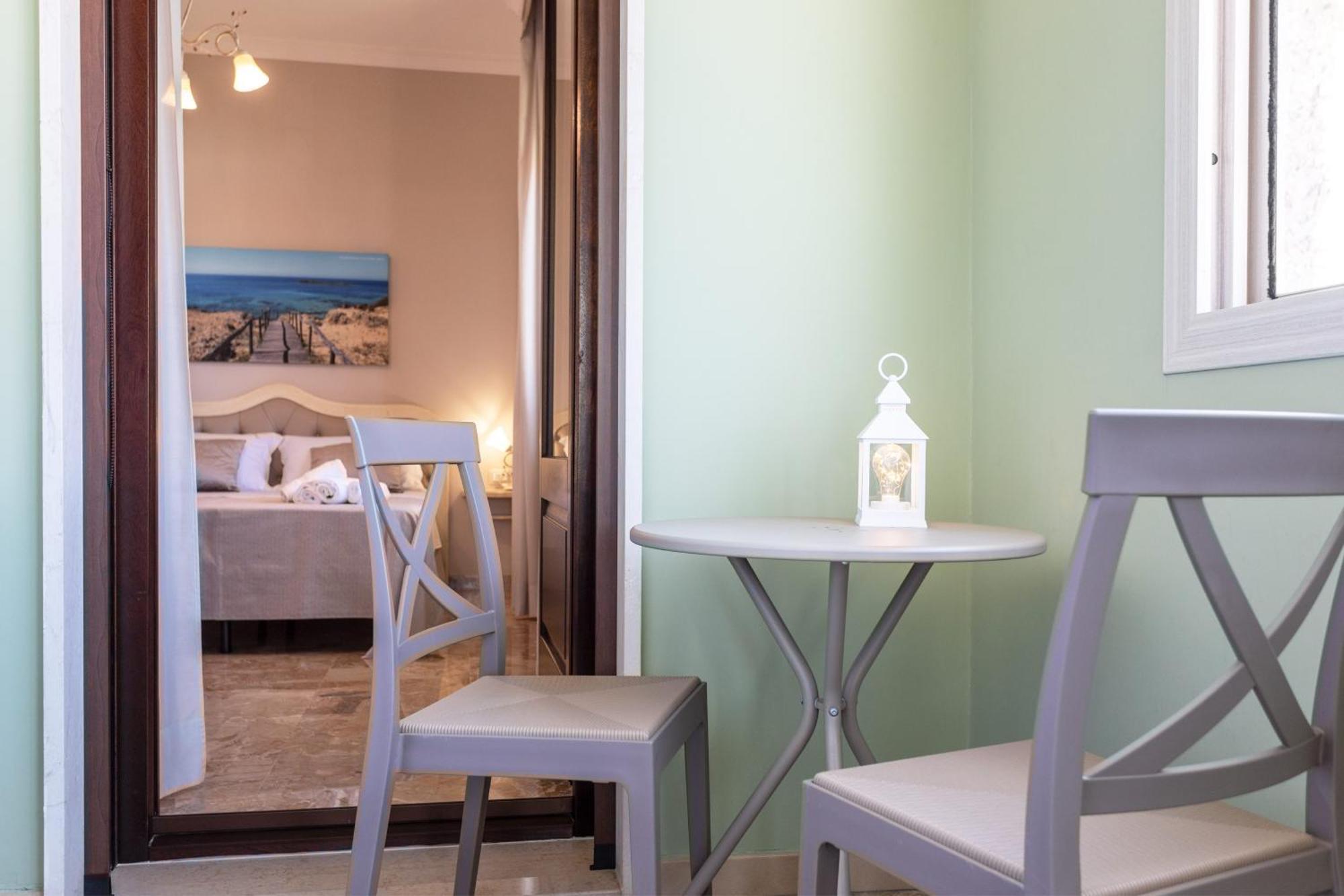 Art-Bnb Domus Japigia Ugento Zimmer foto
